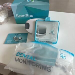 ScanBox Dental Monitoring ScanBox Device in Aqua Blue